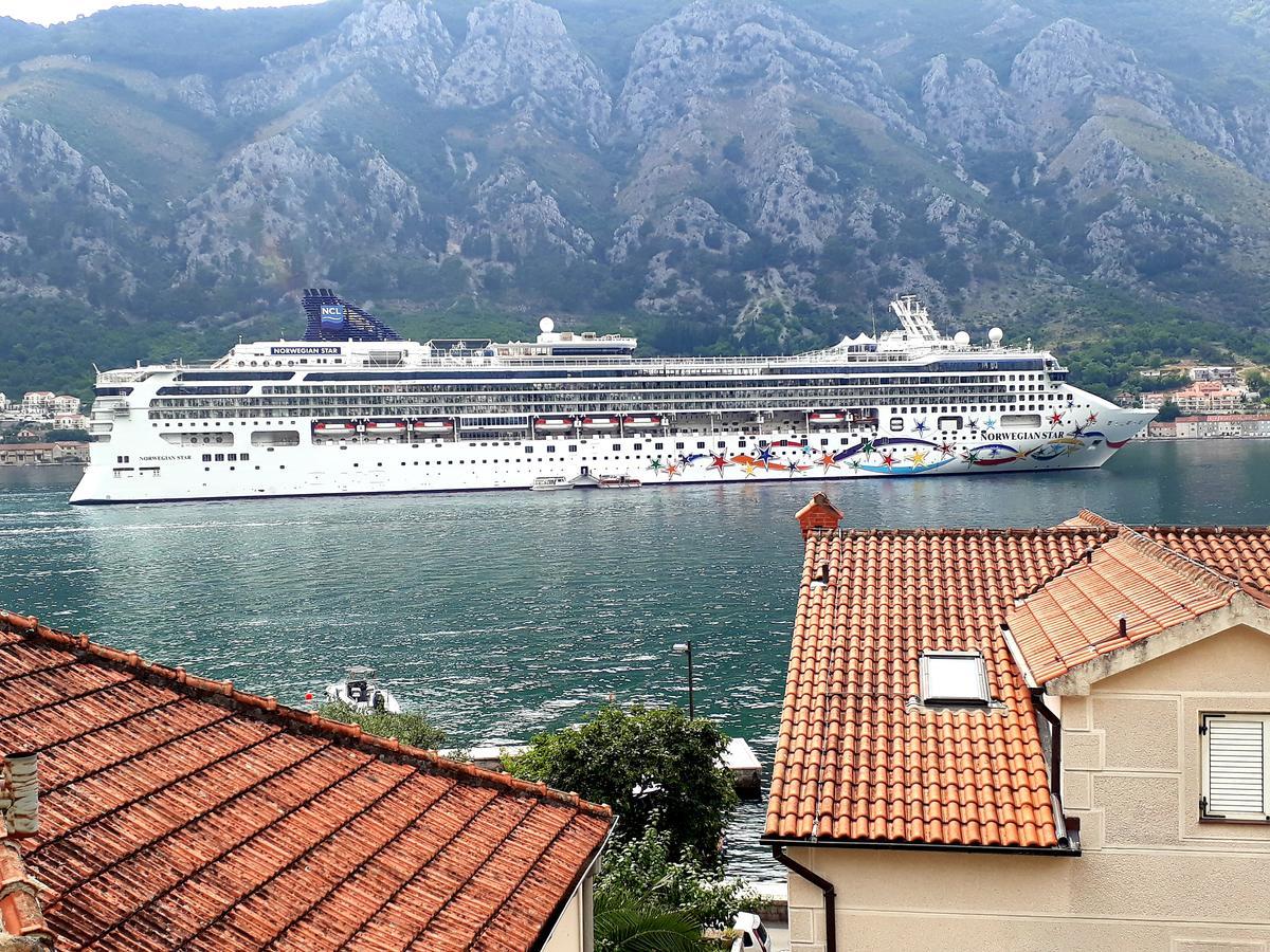 Apartments Krstos Place Kotor Exterior photo